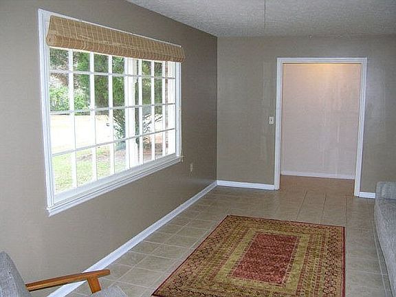 5th image of 120 Indian Creek Trl