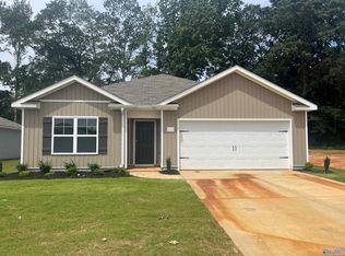 9950 Sequoyah Cove Dr, Owens Cross Roads, AL 35763