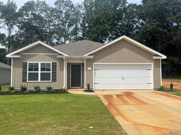 9950 Sequoyah Cove Dr, Owens Cross Roads, AL 35763