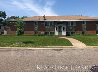 5848 2nd St NE APT 2, Minneapolis, MN 55432