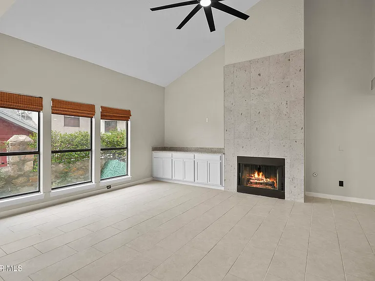 1805 Gurss Pl — Photo 14