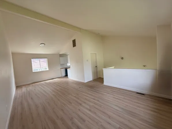 915 E Spruce Ave, Coeur D Alene, ID 83814