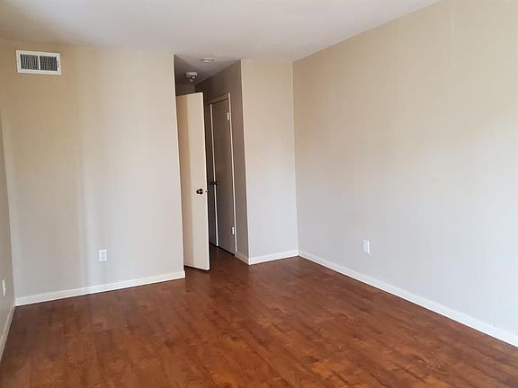 4th image of 10075 Westpark Dr APT 77