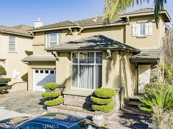 19 Sorbonne St, Westminster, CA 92683