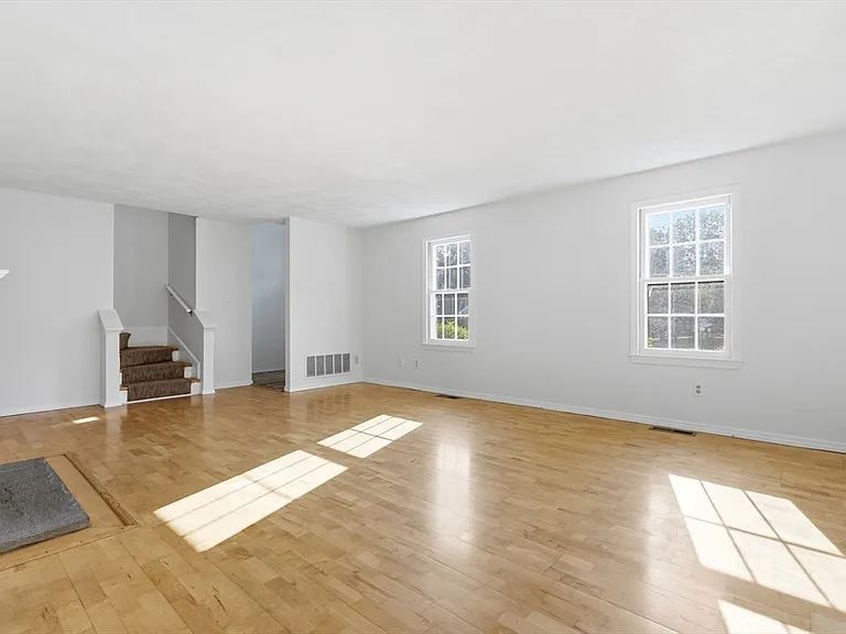 146 Russet Ln #146 — Photo 7