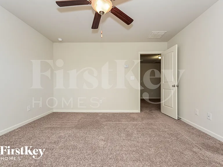 152 Daisy Cir — Photo 8