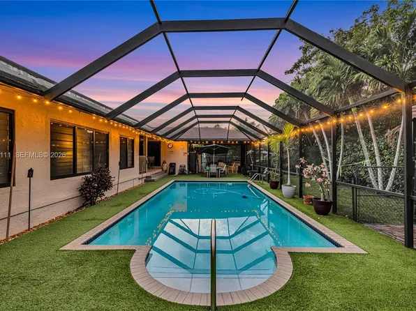 7801 SW 170th St, Palmetto Bay, FL 33157