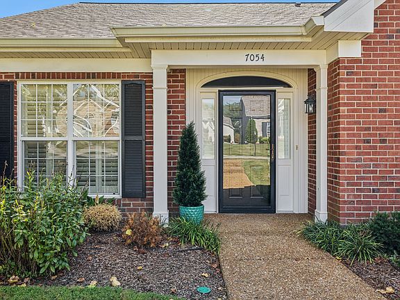 3rd image of 7054 Sunrise Cir