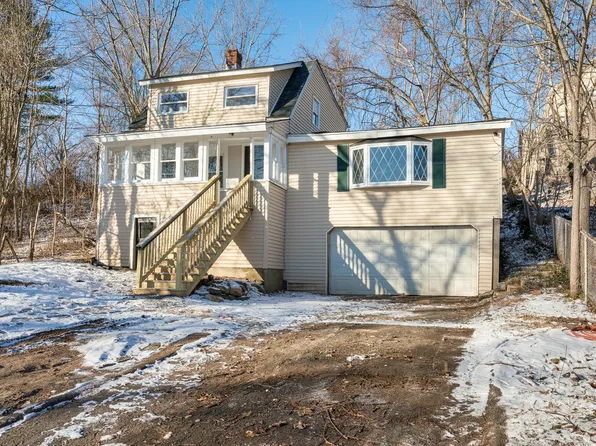 11 Dickerman Avenue, Windsor Locks, CT 06096