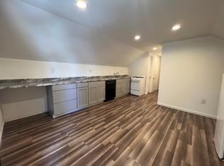 27 Bonheim St #B, Albany, NY 12204