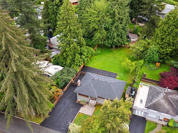 2nd image of 1561 Merlynn Cres
