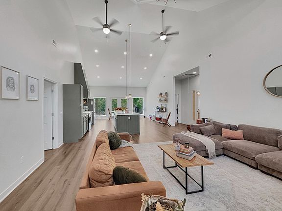 2nd image of 9120 Redbud Ln