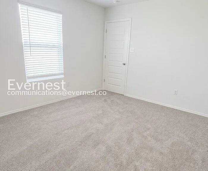 341 Moonlight Graham Blvd — Photo 8