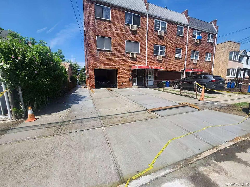 1st image of 101-64 123 Street