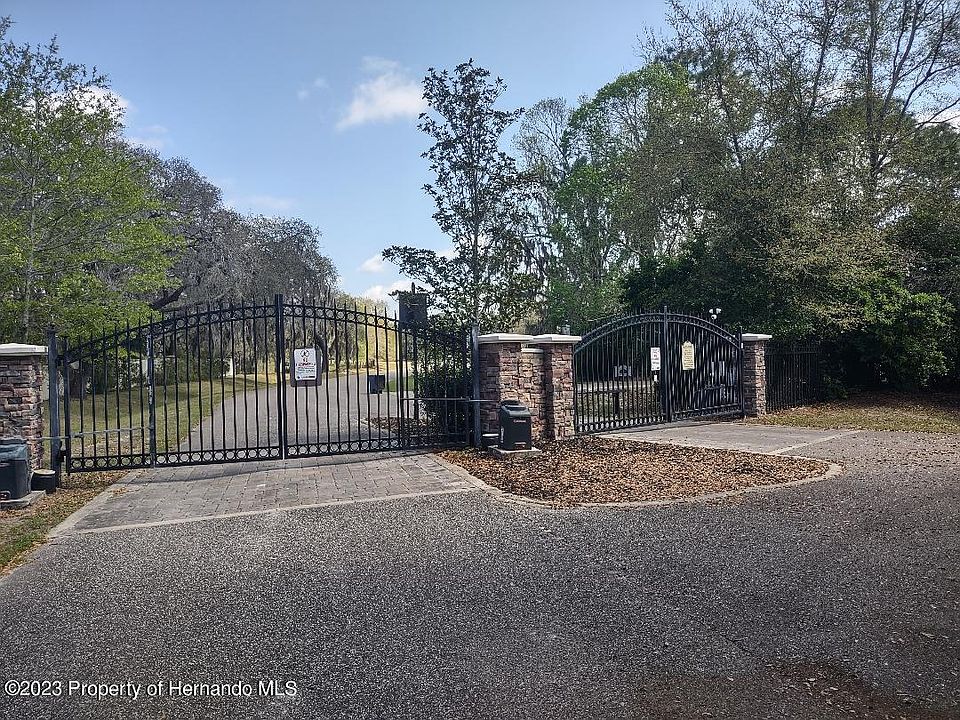 2nd image of 17701 Lippizan Ln
