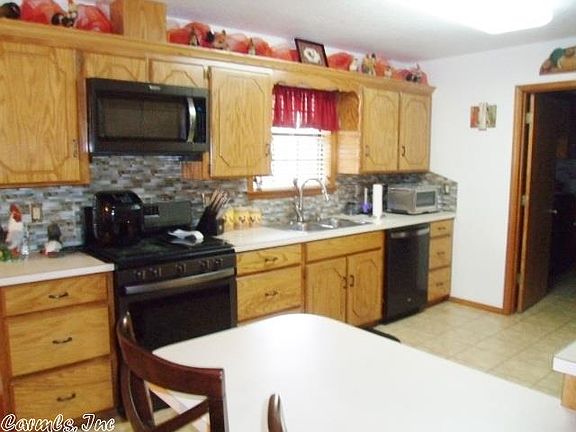 4th image of 601 W Grumbles St