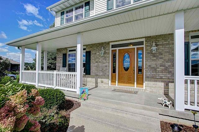 1st image of 1190 Nira Ln