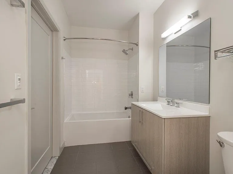 West Square Apartments — Photo 129