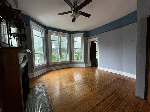 3rd image of 1238 W Winnemac Ave APT 2