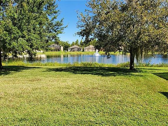 4th image of 609 Fern Lake Dr #1