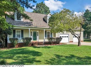 5900 Gosfield Pl, Fayetteville, NC 28304