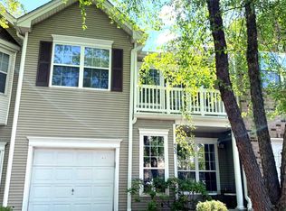 433 Green Mountain Rd, Mahwah, NJ 07430