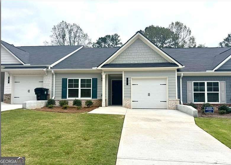 1st image of 73 Silver Leaf Ln #33