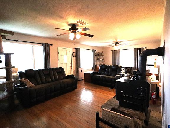 5th image of 38696 Griggs Dr