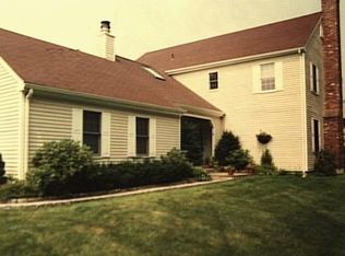 9 Meadow View Dr S, Westport, CT 06880