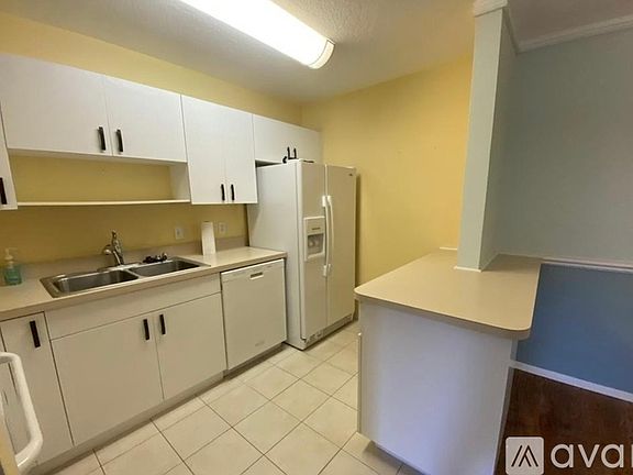4th image of 1830 Long Iron Dr APT 703