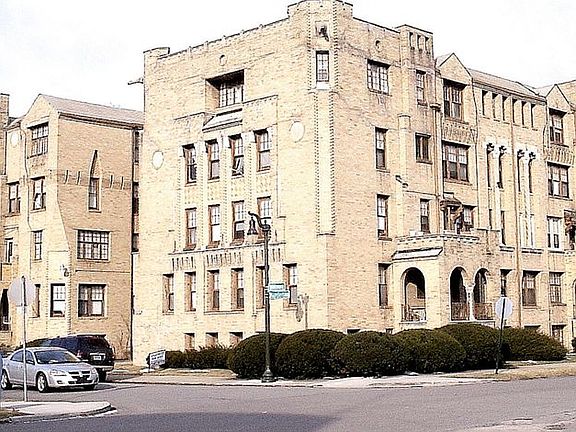 1000 Whitmore, Altnative View