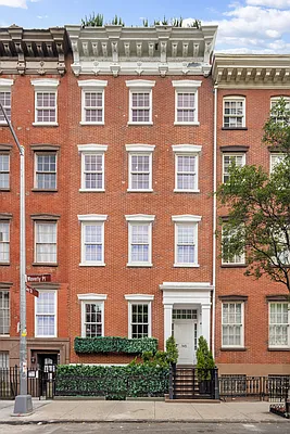 Sold by Compass | media 4