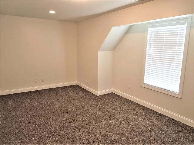 5592 Lair Ln — Photo 14