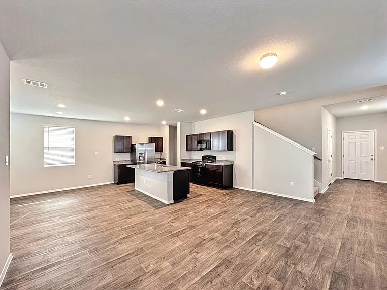156 Edward R Gaytan St — Photo 18