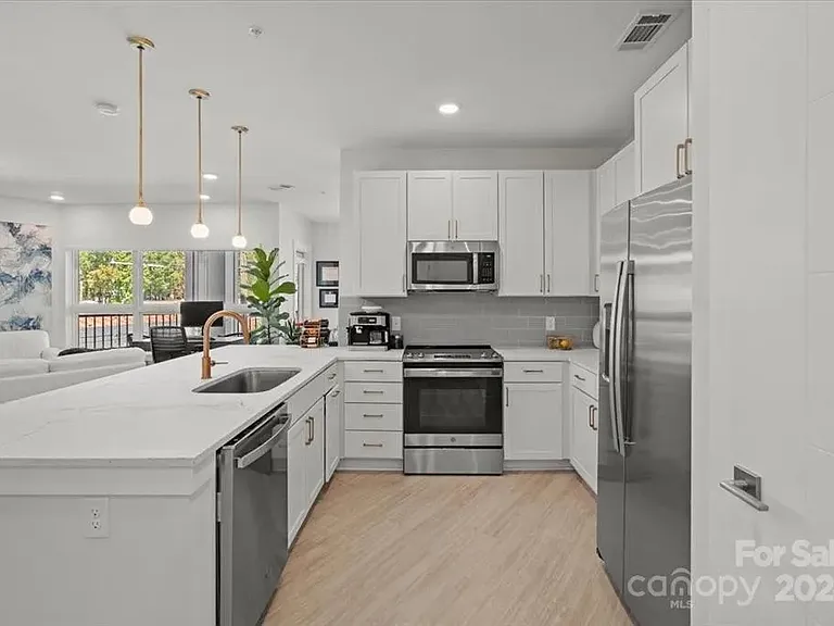 3630 Davidson St #3313 — Photo 6