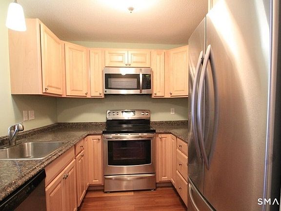 4th image of 82 Longview Street #44