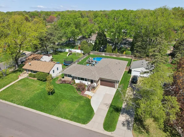 2505 Armour Ter W, Saint Anthony, MN 55418