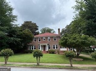 1098 Oakdale Rd NE, Atlanta, GA 30307