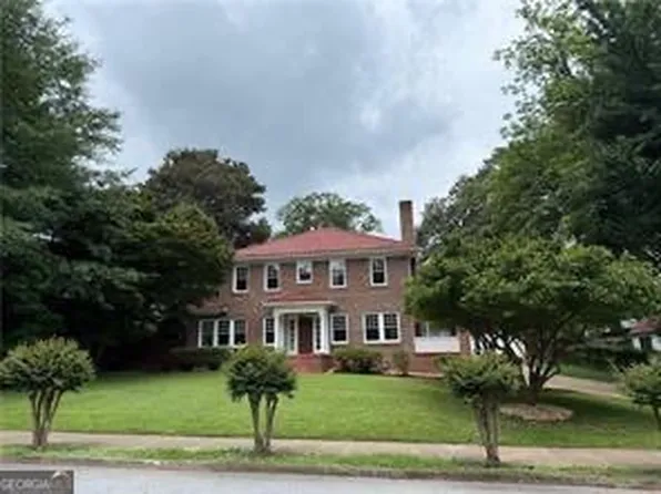 1098 Oakdale Rd NE, Atlanta, GA 30307