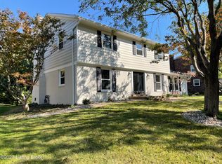 10105 Falling Tree Way, Louisville, KY 40223