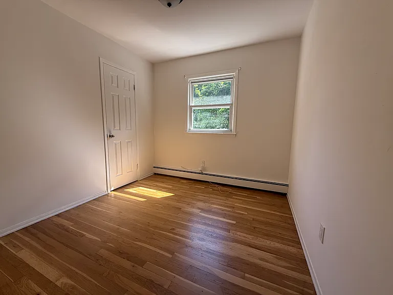 1 Oak Ave #2 — Photo 10