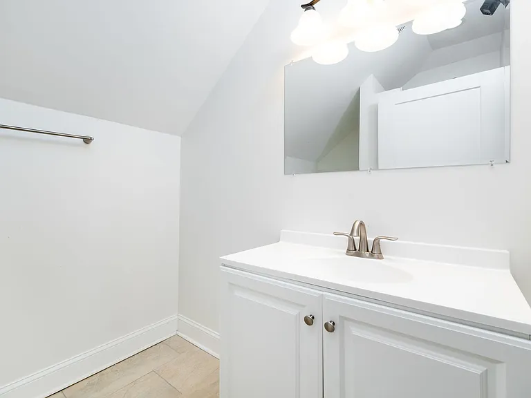 1202 S 3rd St #302 — Photo 8
