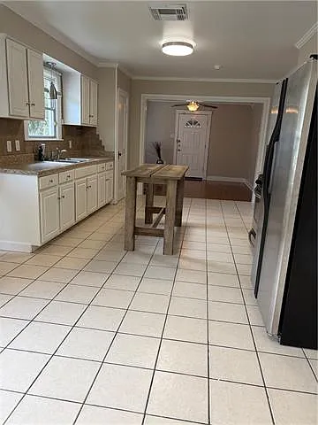 2 bed, 1.0 bath, 1000 sqft, $1,400 — Photo 4