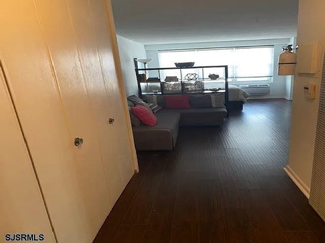 9400 Atlantic Ave #912 — Photo 3