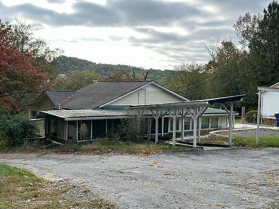 2nd image of 957 Beason Dr