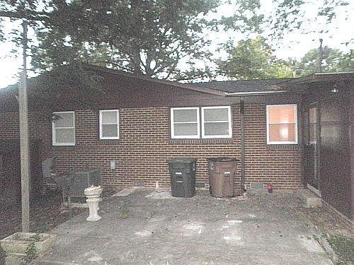 1st image of 1611 Woodbriar Ave