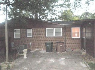 1611 Woodbriar Ave, Greensboro, NC 27405