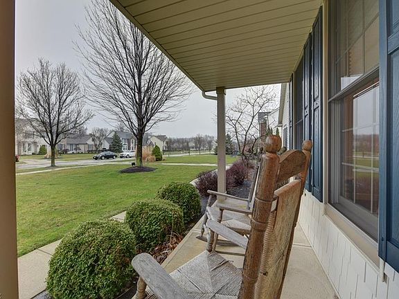 3rd image of 616 Bridgeside Dr