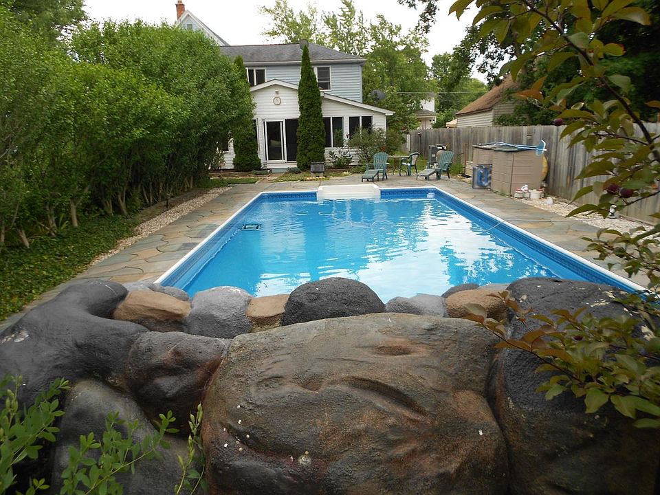 Private pool access