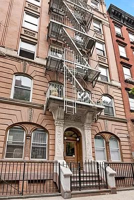 4th image of 225 E 4th St #14